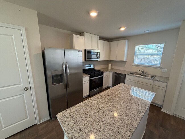 Foto del edificio - Redbird Ranch/ DR Horton Home For rent