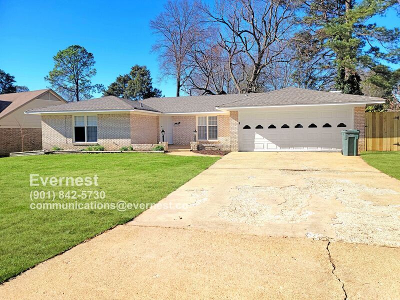 Primary Photo - 8287 Farmington Dr E