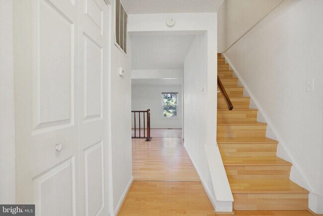 Foto del edificio - 6515 Field Master Dr