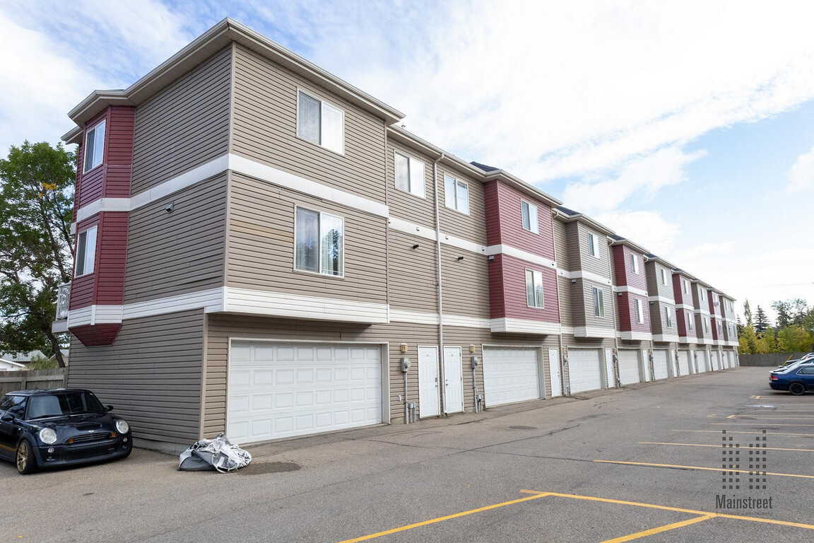 Building Photo - Youngstown Townhomes and Apartments