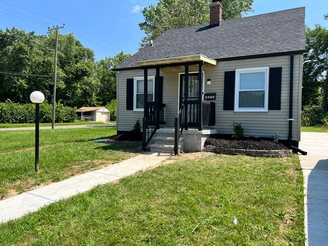 Building Photo - 9272 Fielding St