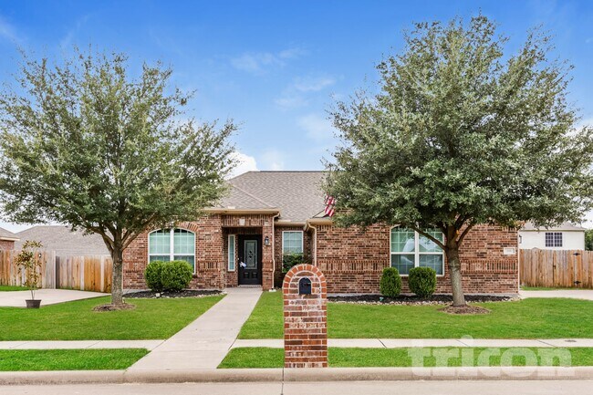 Building Photo - 616 Meadow Springs Dr