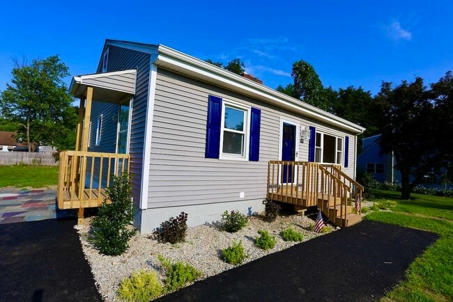 Building Photo - 146 Overlook Rd