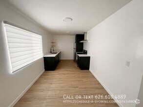 Building Photo - 1313 Huntington Dr