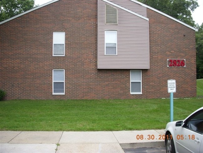 Building Photo - 2 br, 1 bath Apartment - Wells Villa