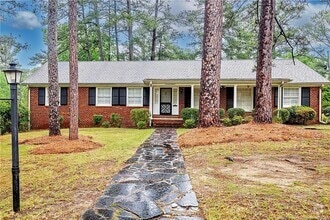 Building Photo - 116 S Churchill Dr