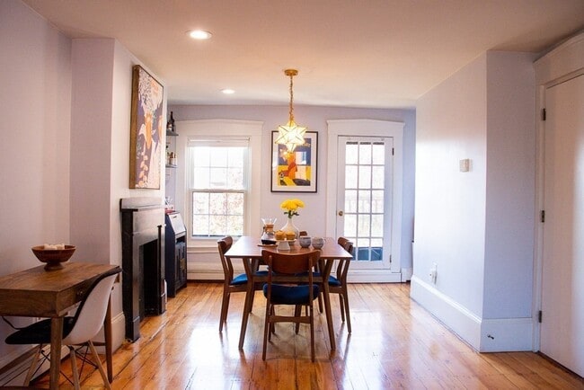 Building Photo - 46 Harvard St