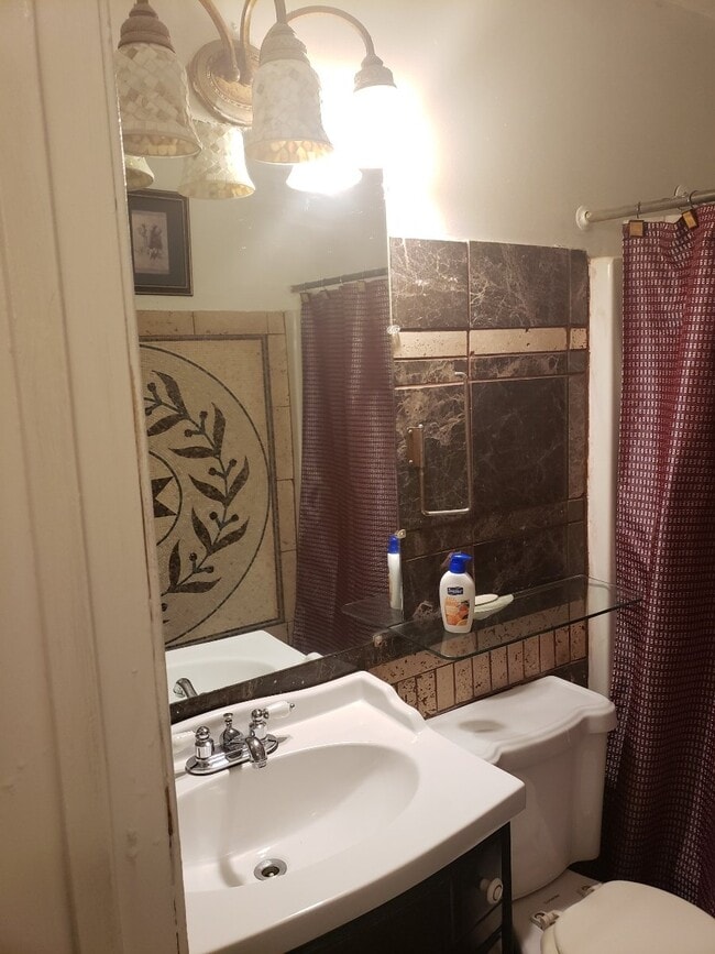 Photo - 5129 Earlston Ln House