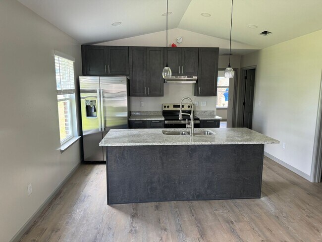 Building Photo - NEWLY CONSTRUCTED - Single-Family House for Rent