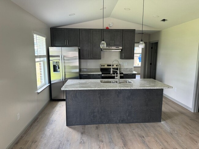 Foto del edificio - NEWLY CONSTRUCTED - Single-Family House for Rent