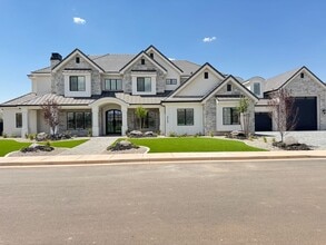 Building Photo - 2752 S 240 W