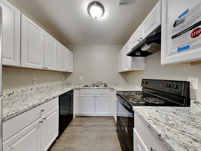 Building Photo - 422 Casie Ct