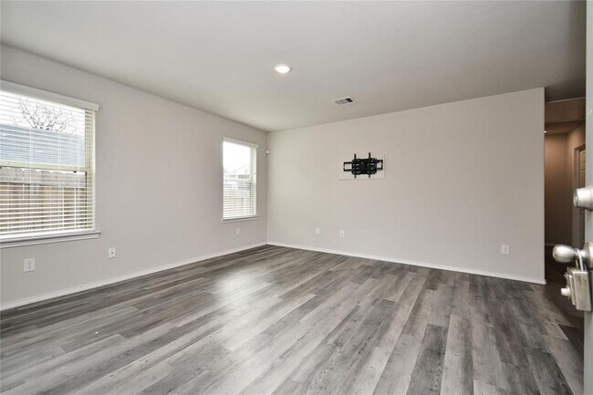 Foto del edificio - 16893 West Forrestal-