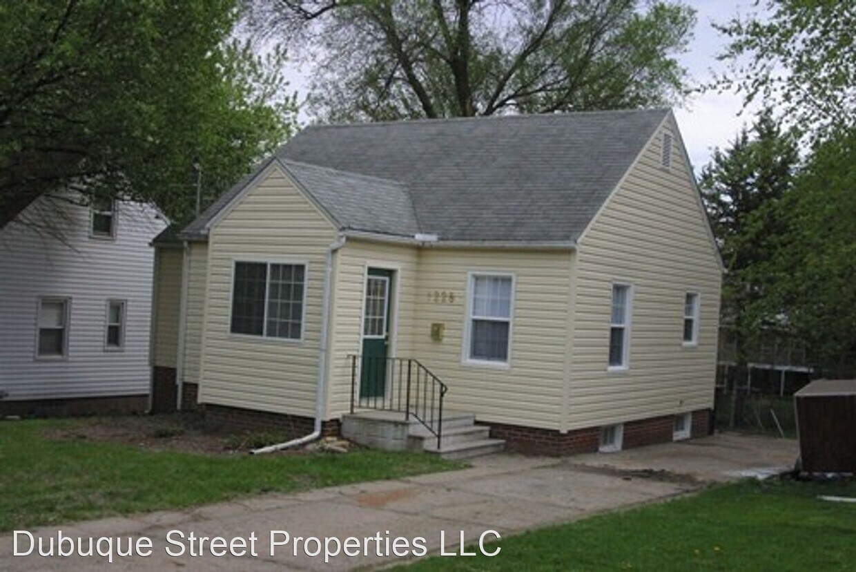 Primary Photo - 2 br, 1 bath House - 1228 Loomis Ave