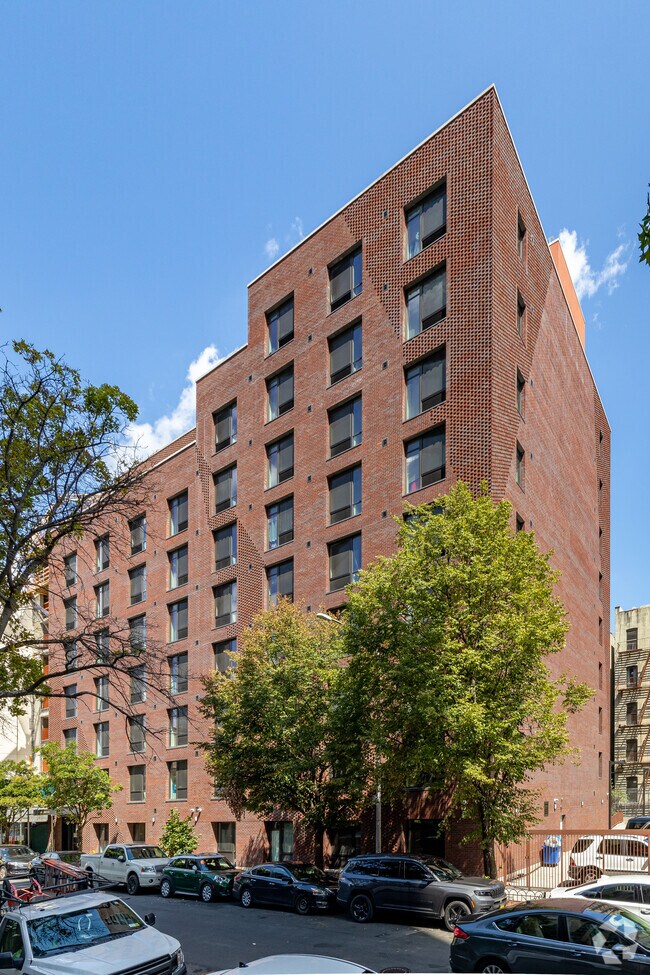 Foto del edificio - Victory Plaza