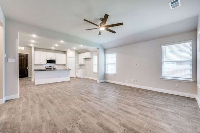 Building Photo - 910 Waterview - Prosper