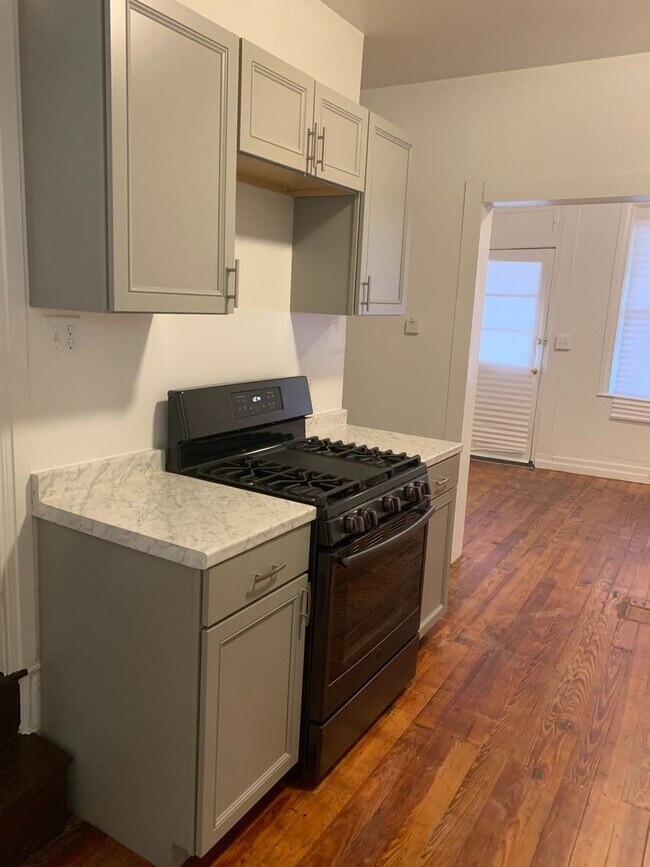 Foto del edificio - Video in Photos-2 Bedroom Home Near Farquhar Park-York City SD