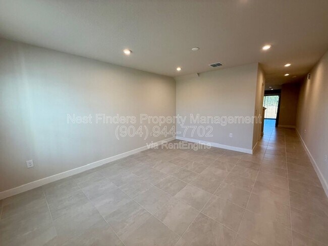 Foto del edificio - 55 Gaston Ct