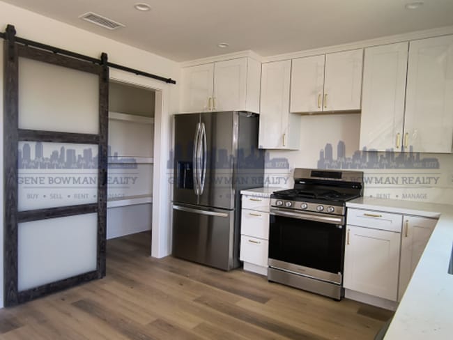 Foto del edificio - 2205 E 24th St
