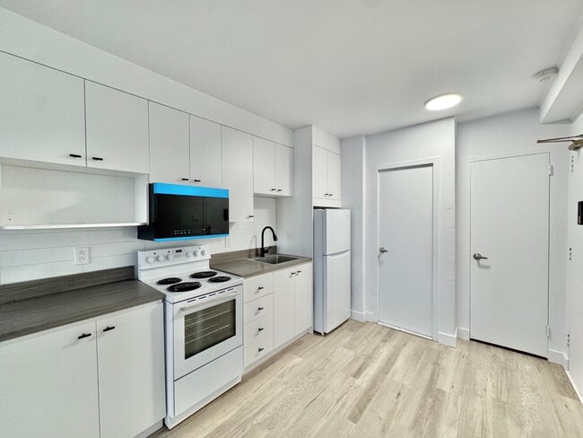 Studio - 4050 boulevard Rosemont - 4050 Boul Rosemont