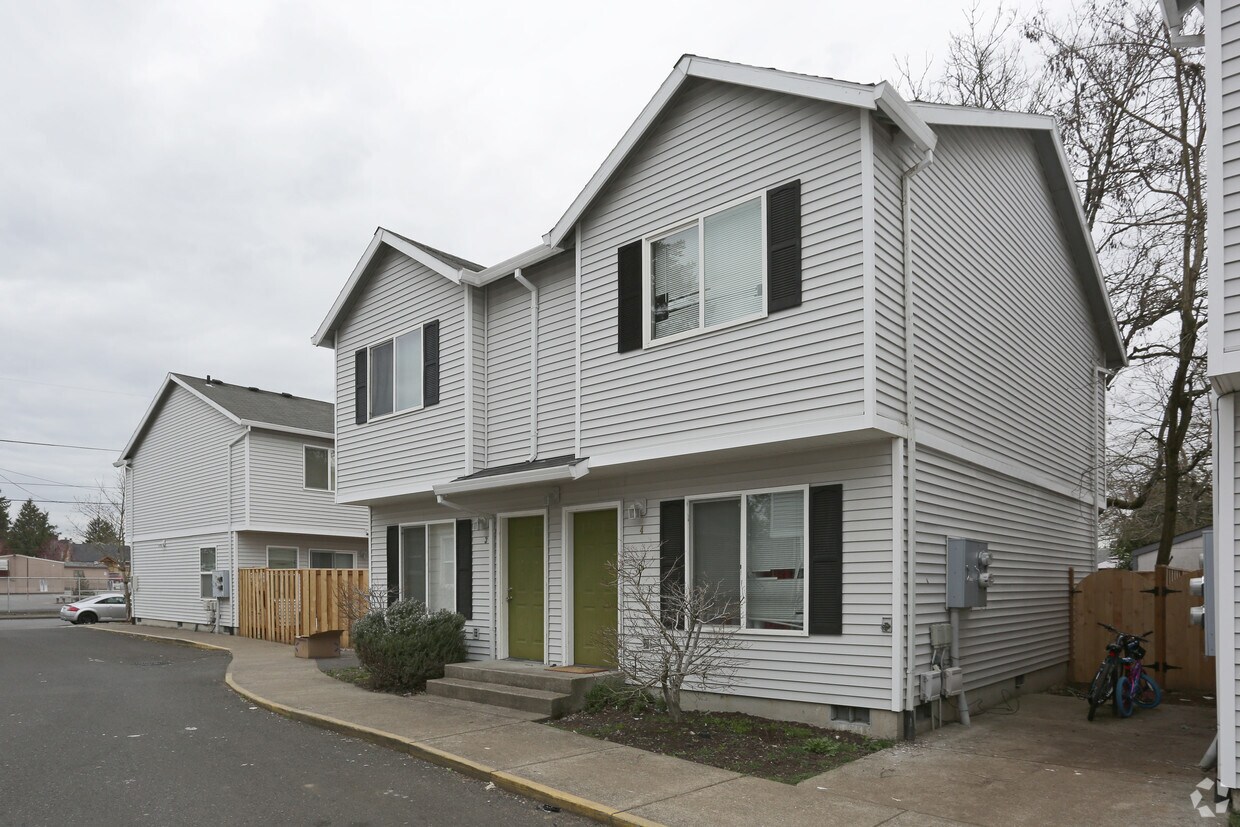 Exterior de la propiedad - 6702 SE 80th Ave
