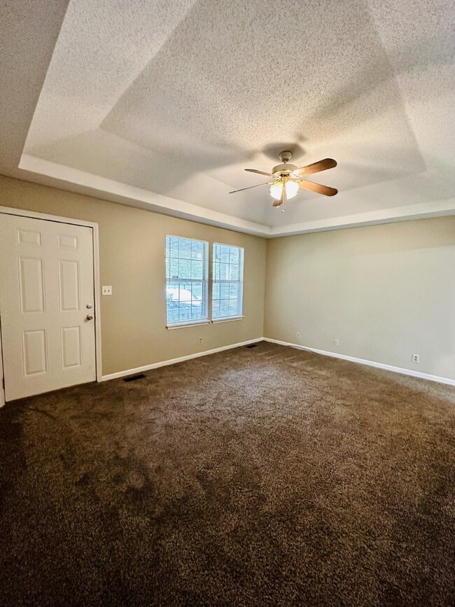 Building Photo - 2507 Timberwood Dr
