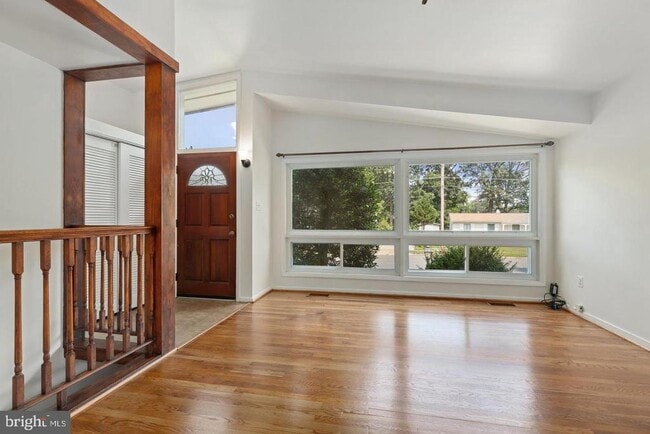 Foto del edificio - 6609 Bowie Dr