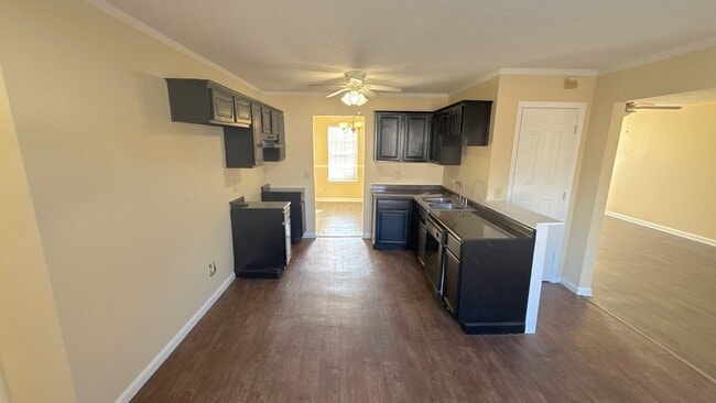 Photo - 4482 Longtree Ave House