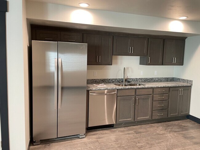 Foto del edificio - 594 E Spruce Glen Rd
