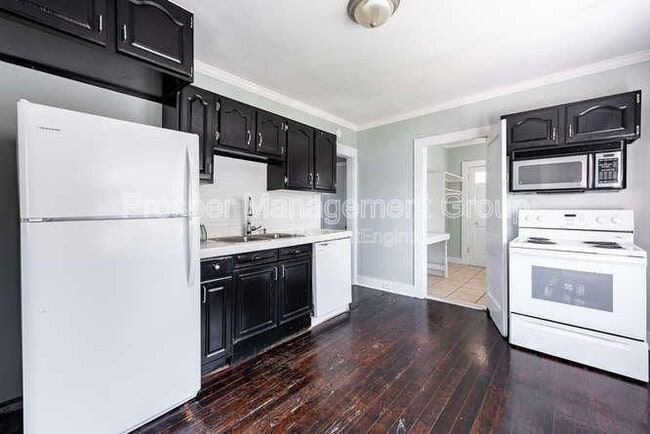 Building Photo - 332 Ashley Ave