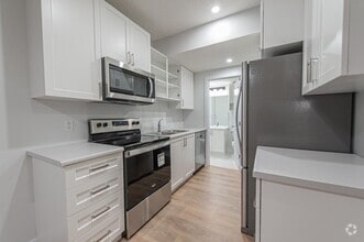 Building Photo - 1437 Cherniak Way SW