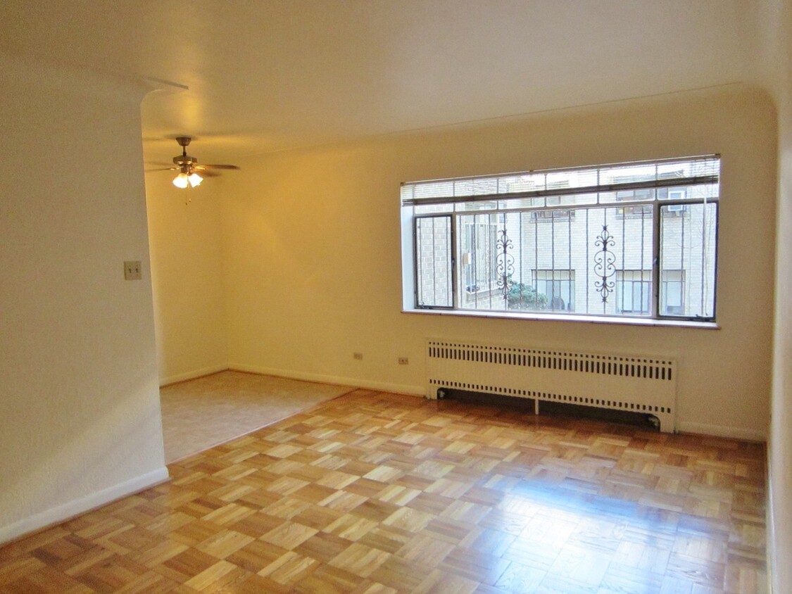 Primary Photo - Cute One Bedroom with Tons of Closet Space