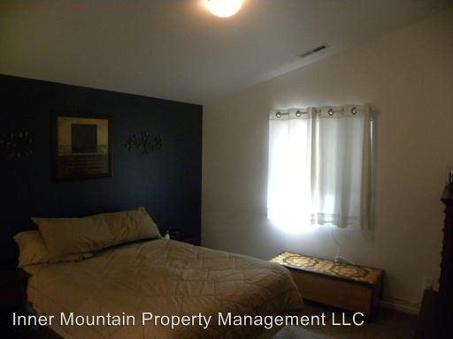 Foto del edificio - 2489 NE 5th St