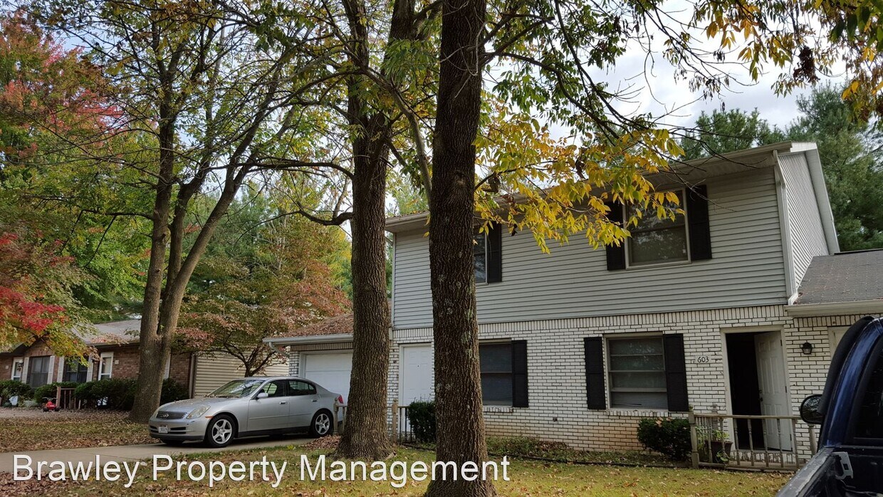 3 br, 1.5 bath House 601 S. Park Square Dr House Rental in