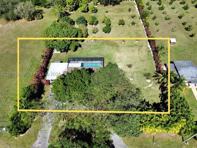 Building Photo - 11341 SW 93rd St