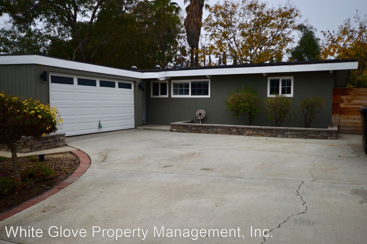 2007 Victoria Dr, Fullerton, CA 92831 House Rental in Fullerton, CA