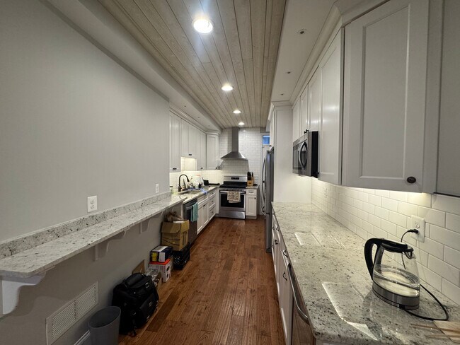 Foto del edificio - 812 W 34th St
