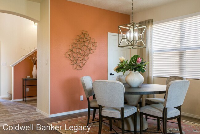 Foto del edificio - 4 br, 2.5 bath House - 4461 Golden Eagle L...