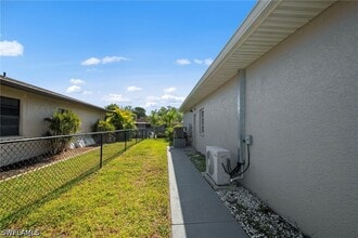 Building Photo - 7195 Reymoor Dr