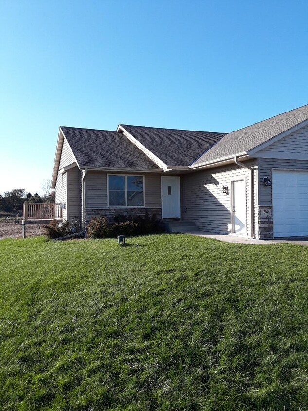 Primary Photo - 1304 146th Ave