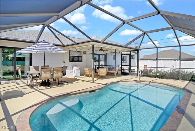 Building Photo - 4531 SW 14th Pl