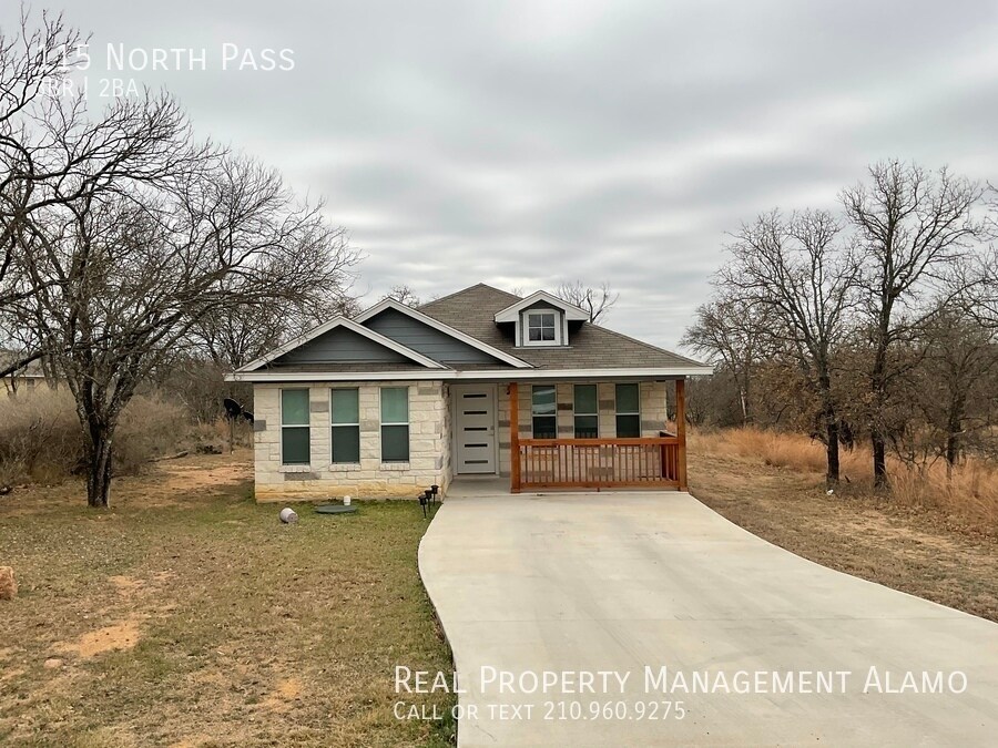 AMAZING 3 Bedroom/ 2 Bath Home Available I... House for Rent in