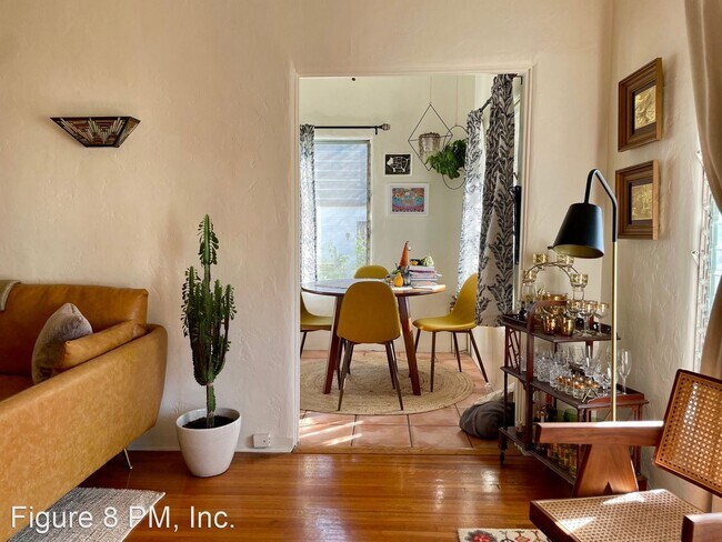 Foto del edificio - 2 br, 1 bath House - 2166 1/2 Beachwood Te...