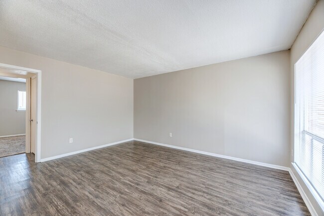 Habitación familiar - Cherry Creek Apartments- 1 month FREE!