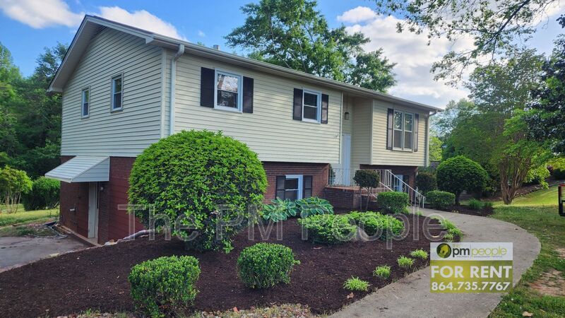 Photo - 304 Lavonne Ave