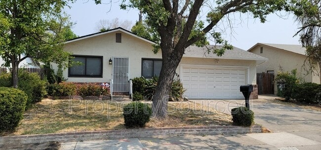 Building Photo - 6138 Greenfield Ln