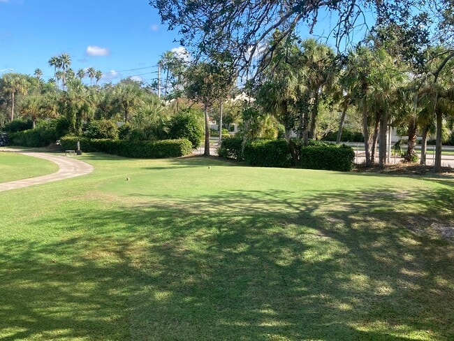 Hermosa vista del campo de golf IMG - 3500 El Conquistador Pky