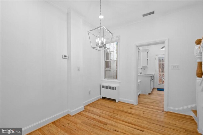 Foto del edificio - 1343 28th St NW