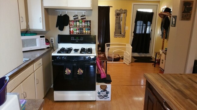 Building Photo - 1312 Fair St