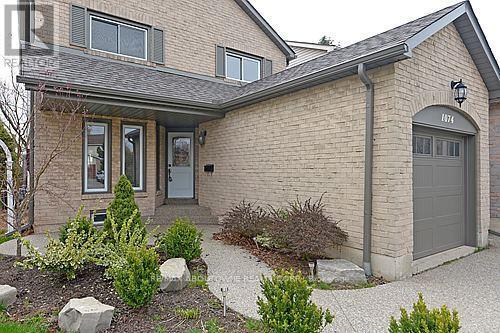 Building Photo - 1074 Montgomery Dr